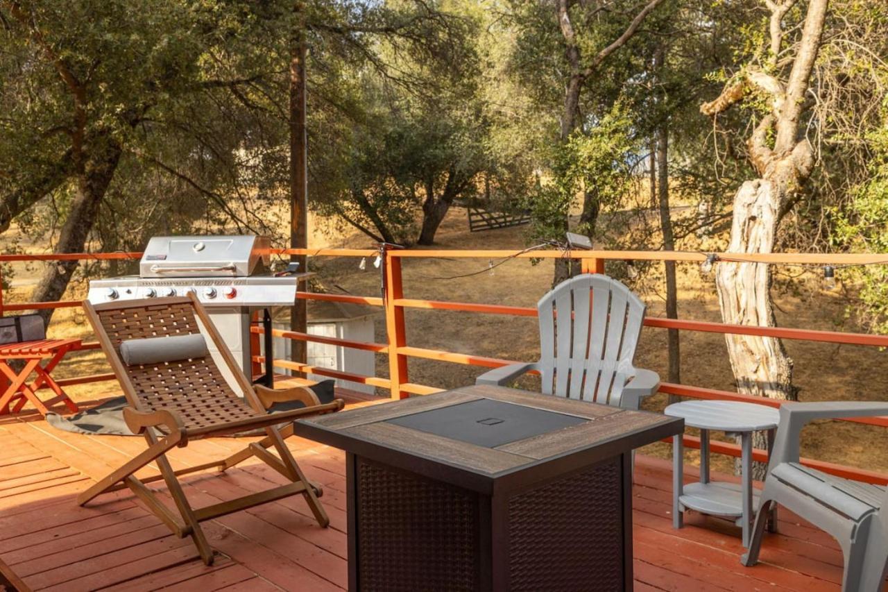 Hilltop Oasis With Games, Hot Tub, Fire-Pit, Deck, Views Oakhurst Exterior photo